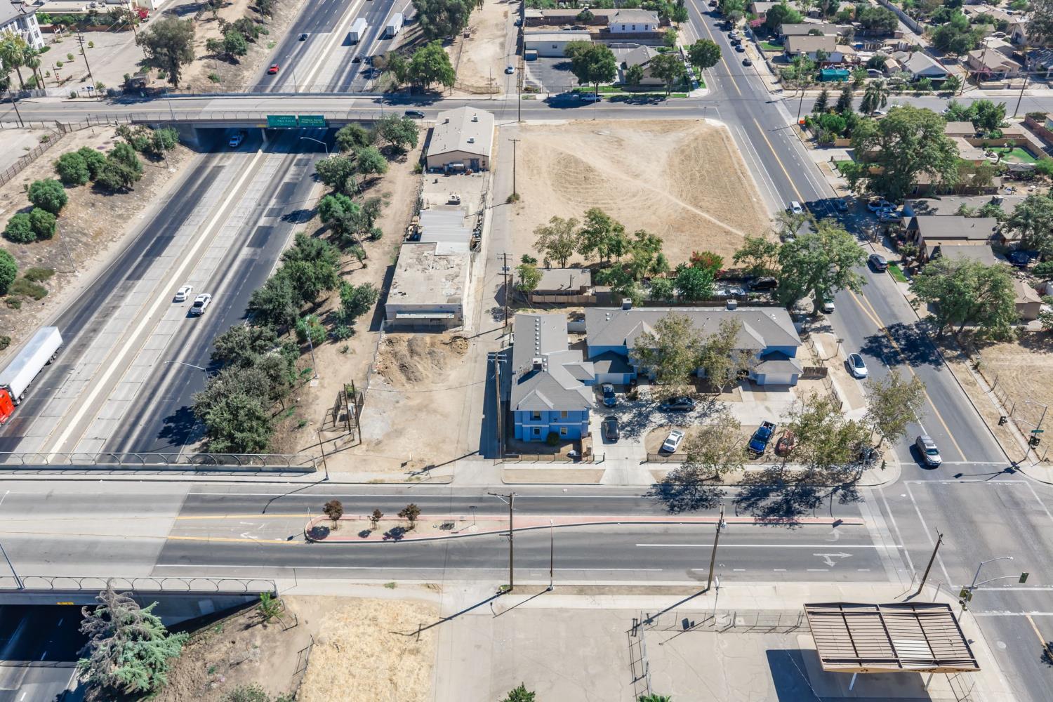 1206 Tulare, Fresno, CA 93706