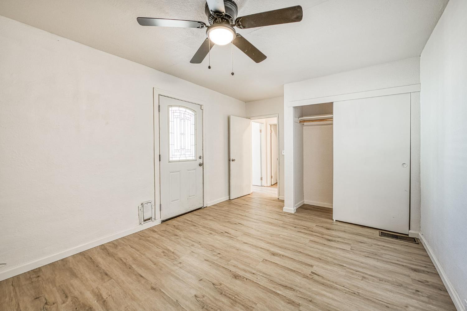 2146 W Dudley Ave, Fresno, CA 93728