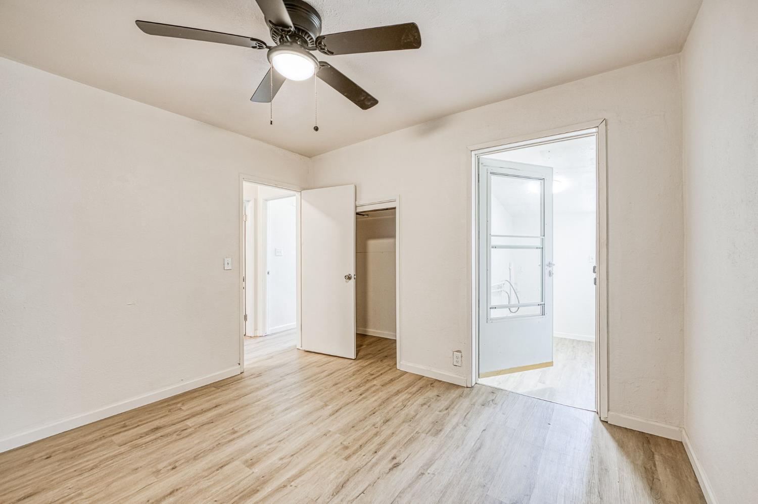 2146 W Dudley Ave, Fresno, CA 93728