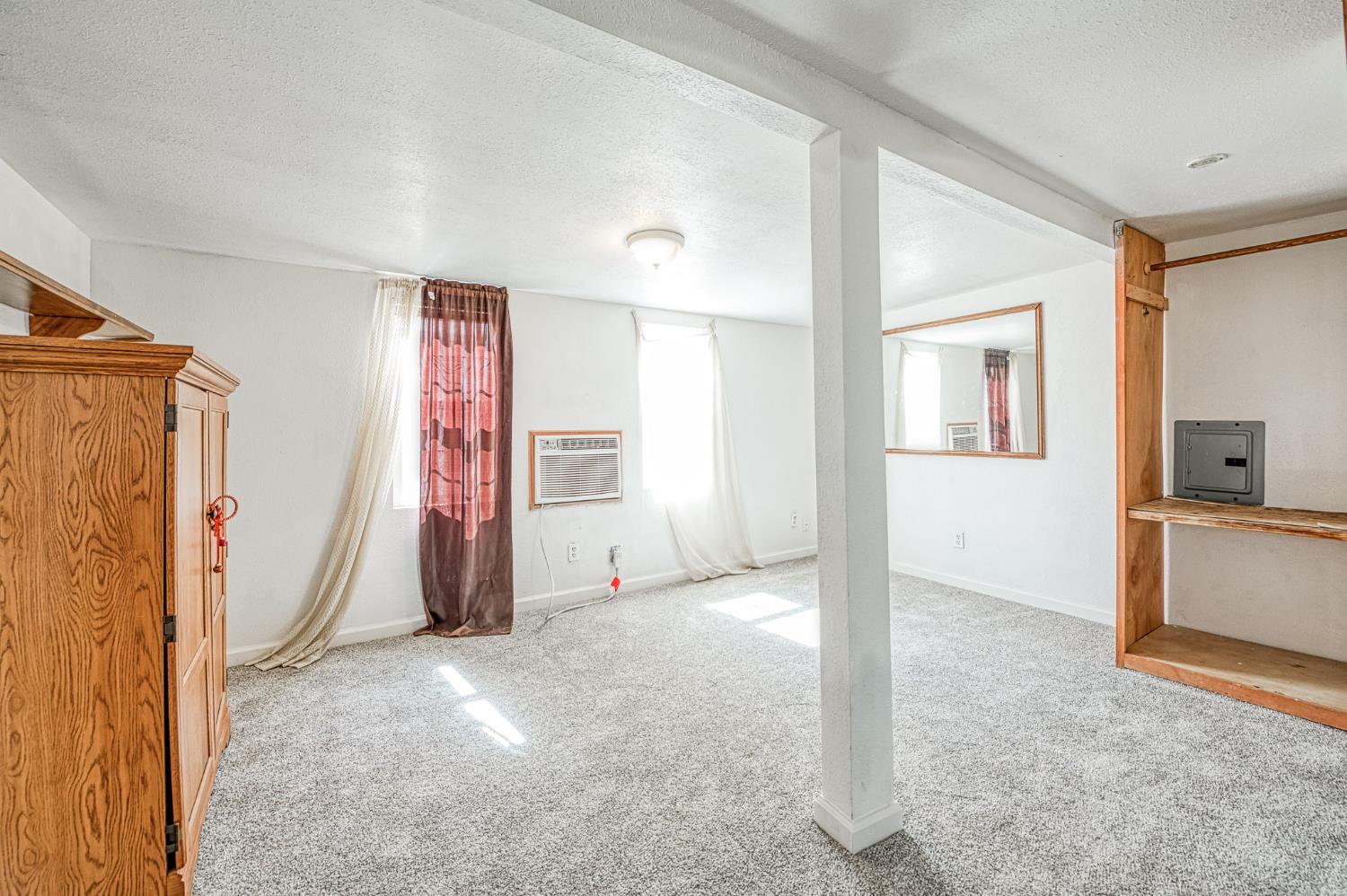 2146 W Dudley Ave, Fresno, CA 93728