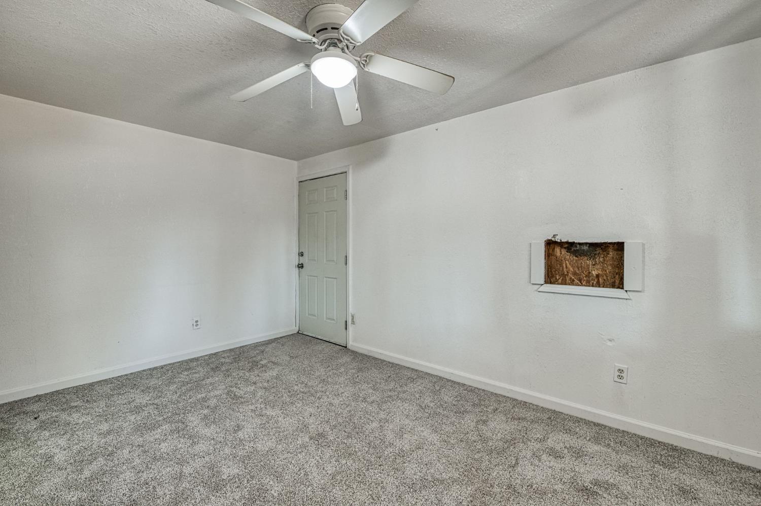 2146 W Dudley Ave, Fresno, CA 93728