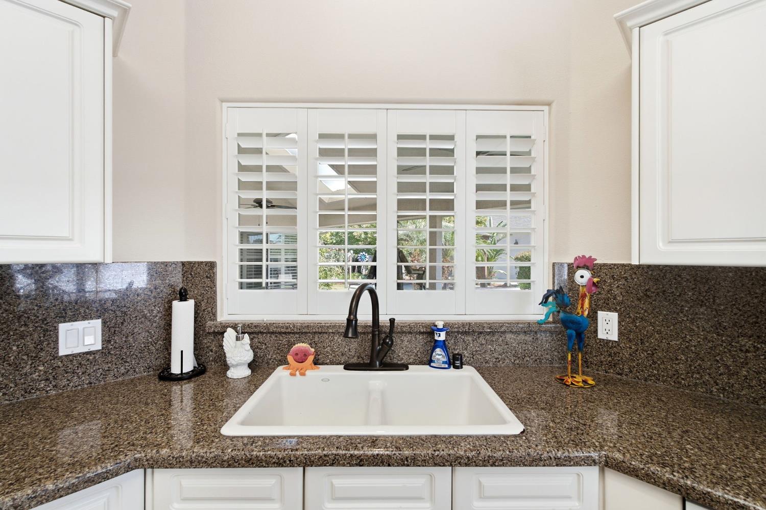 2843 Carolina Ave, Clovis, CA 93611