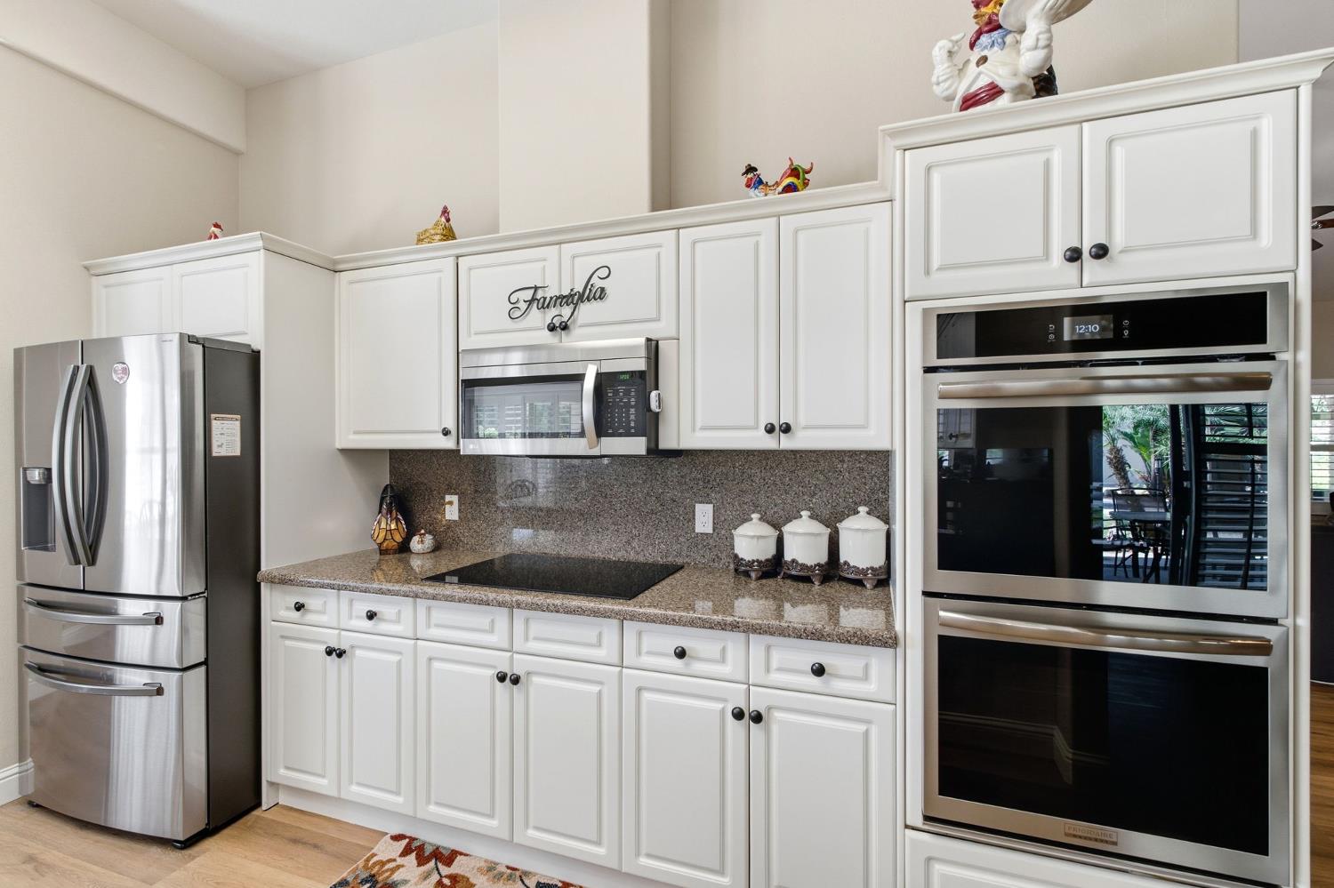 2843 Carolina Ave, Clovis, CA 93611