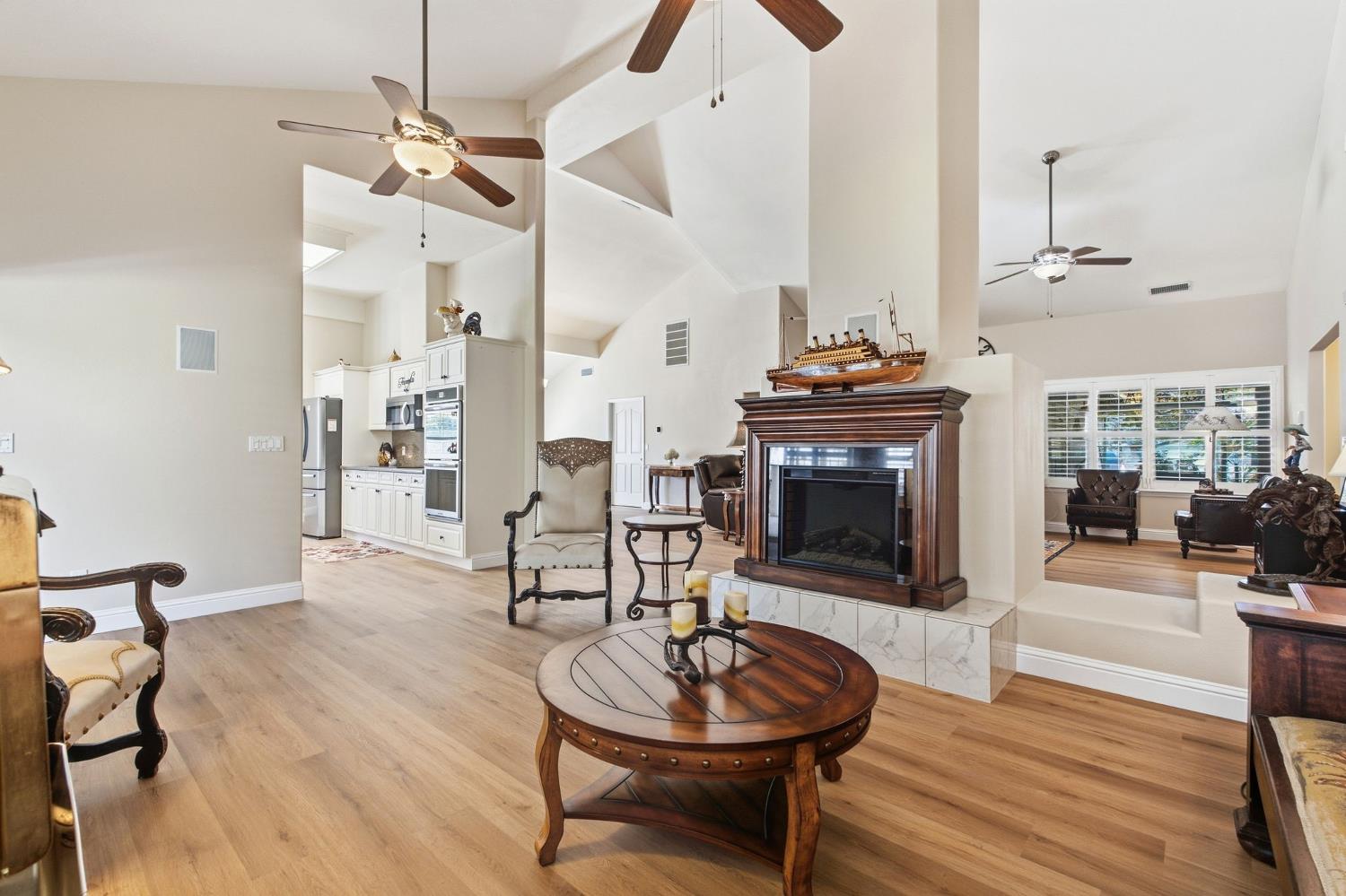 2843 Carolina Ave, Clovis, CA 93611