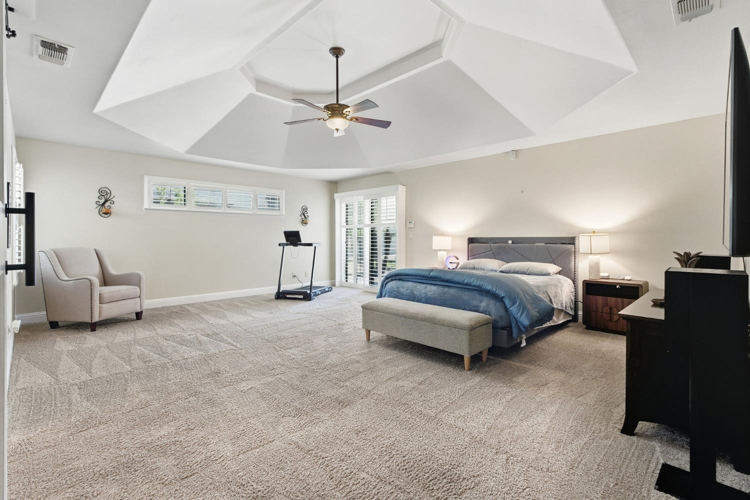 2843 Carolina Ave, Clovis, CA 93611