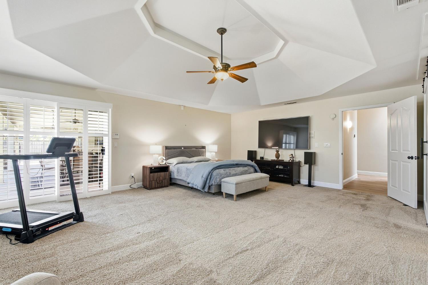 2843 Carolina Ave, Clovis, CA 93611