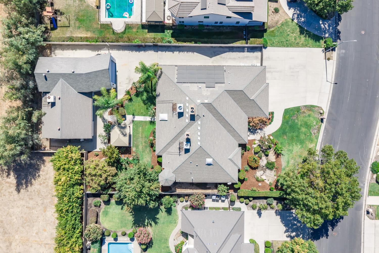 2843 Carolina Ave, Clovis, CA 93611