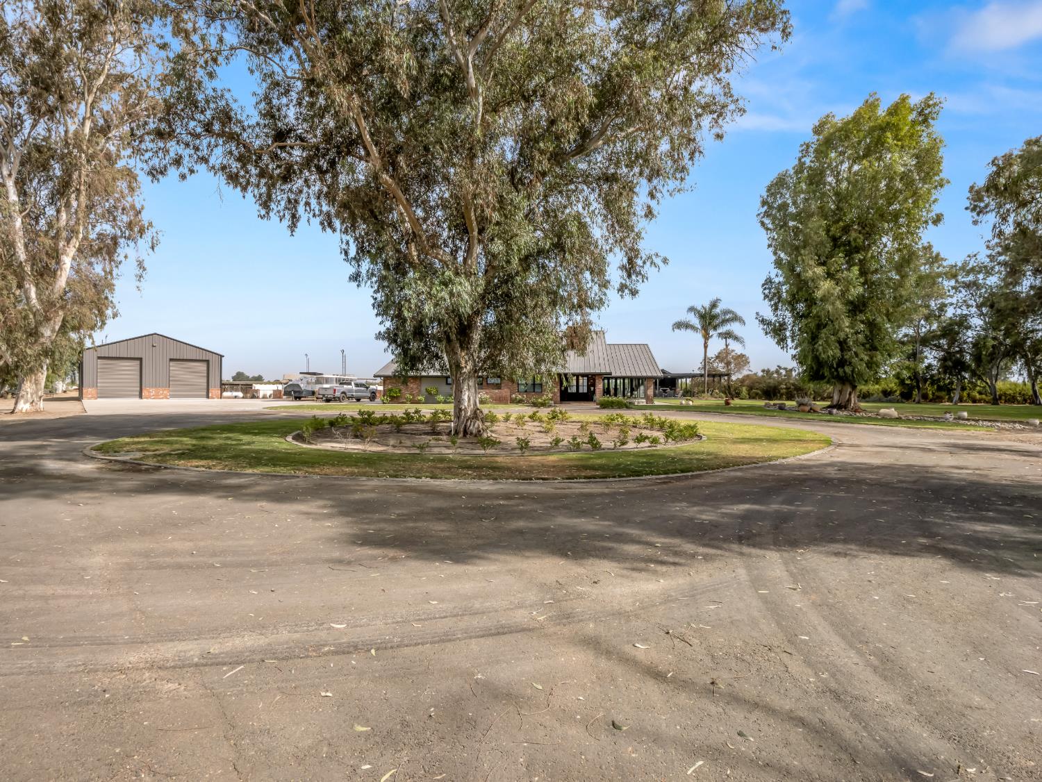 9235 24th Ave, Lemoore, CA 93245