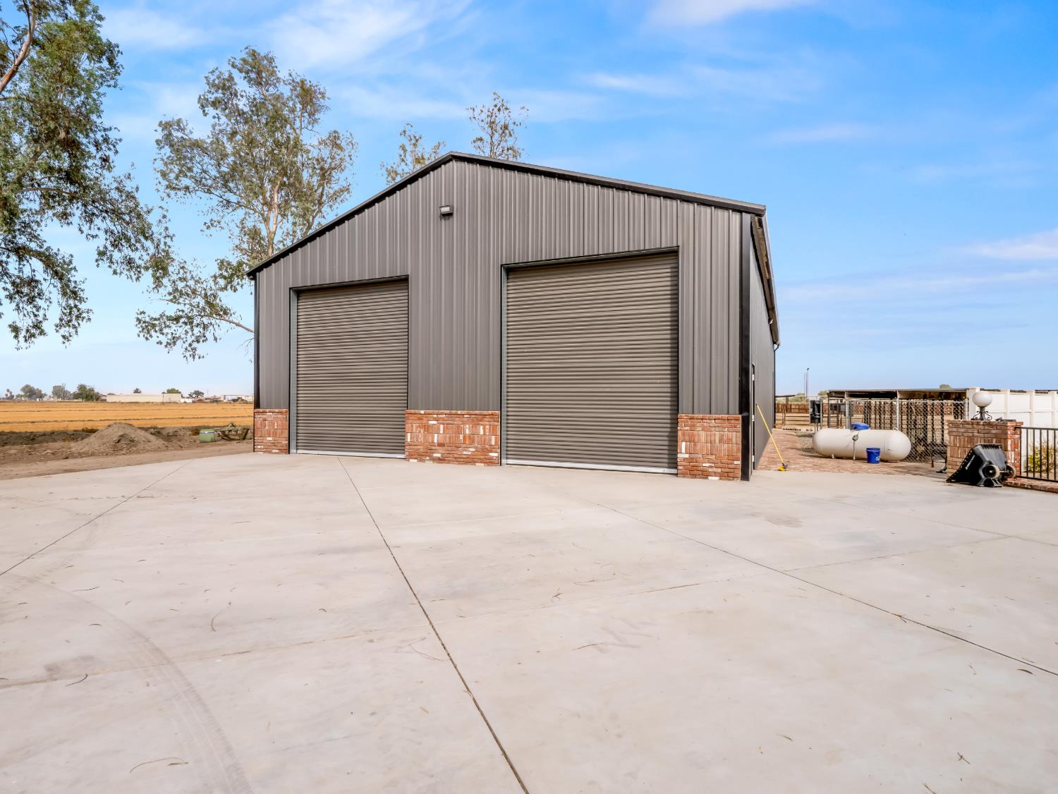 9235 24th Ave, Lemoore, CA 93245