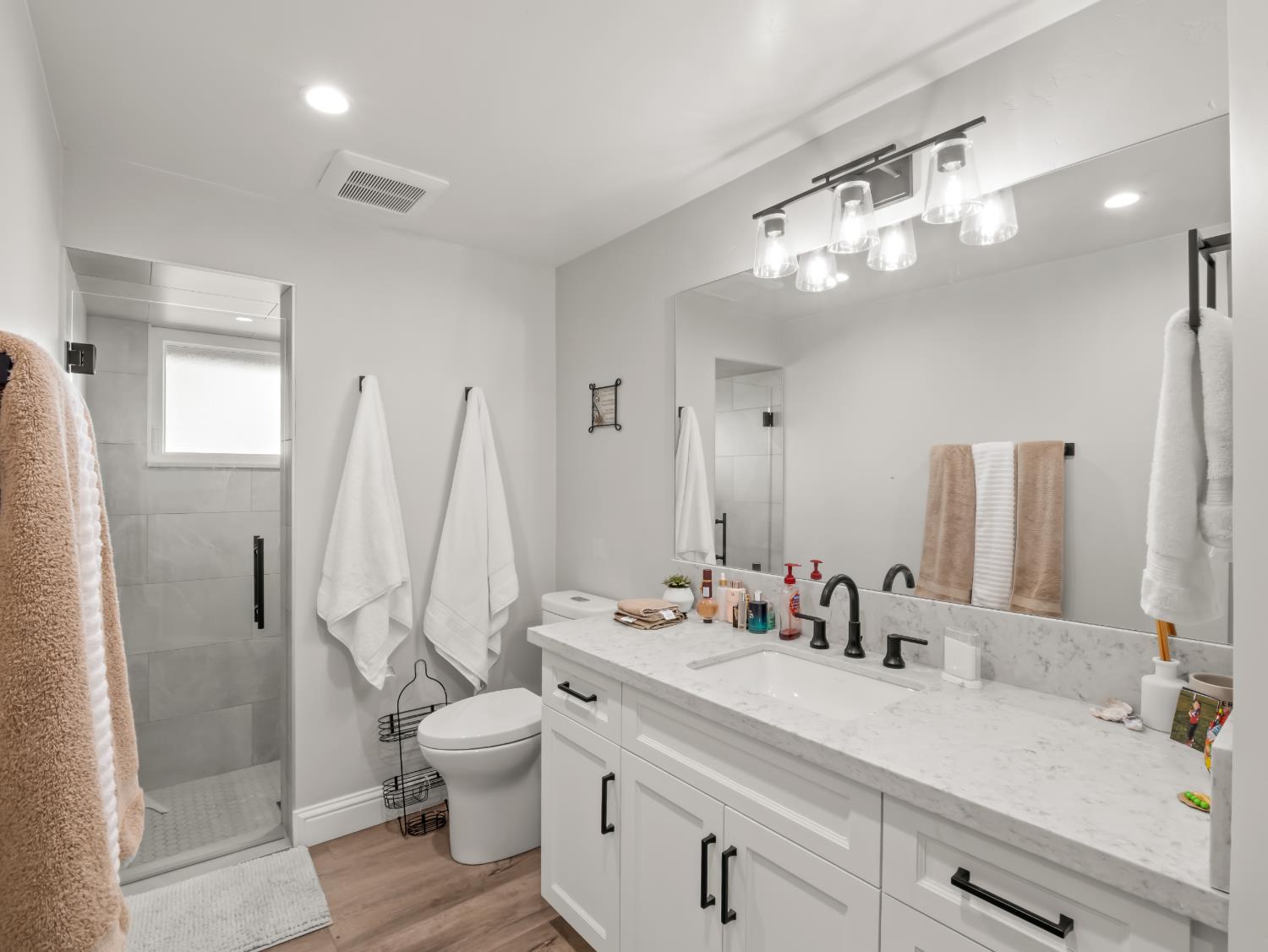 9235 24th Ave, Lemoore, CA 93245