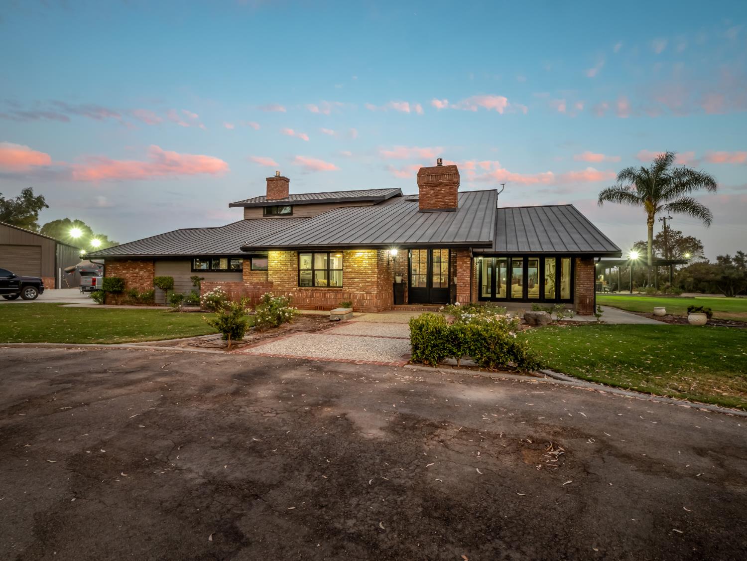 9235 24th Ave, Lemoore, CA 93245