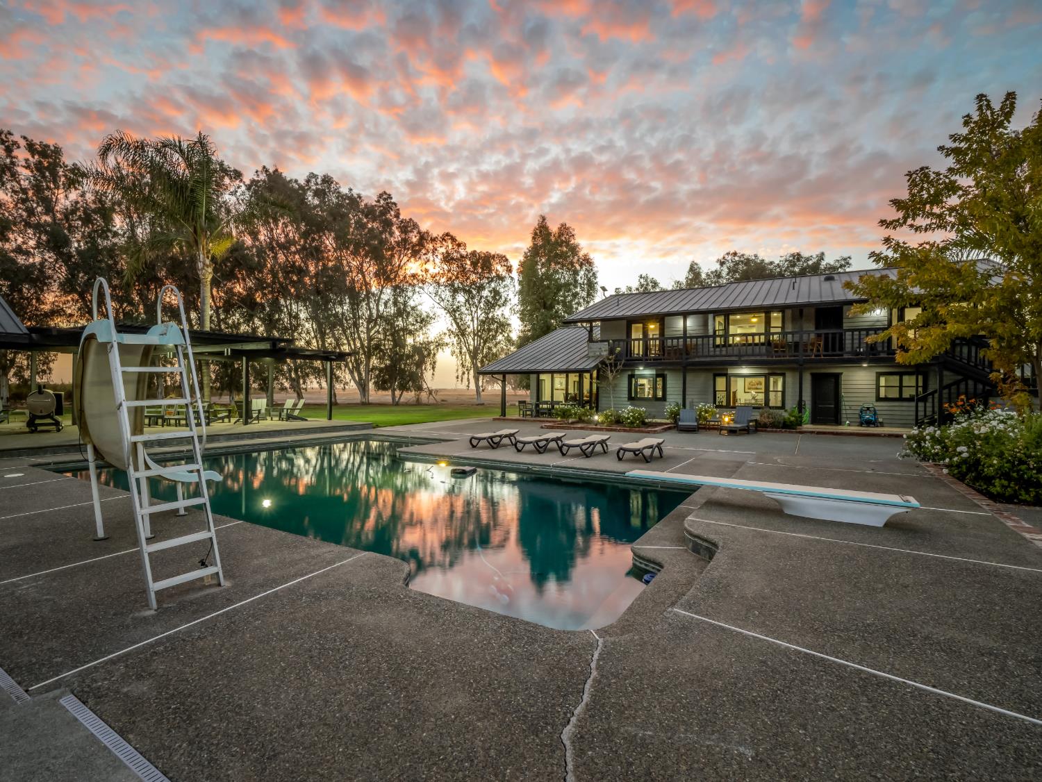 9235 24th Ave, Lemoore, CA 93245