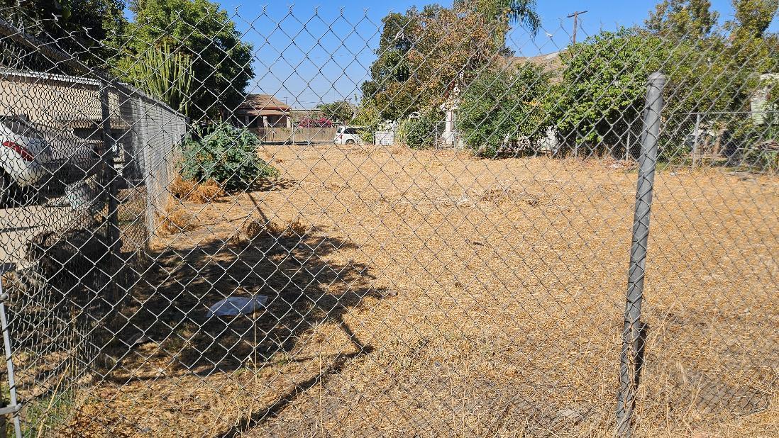 2167 S Rose Ave, Fresno, CA 93706