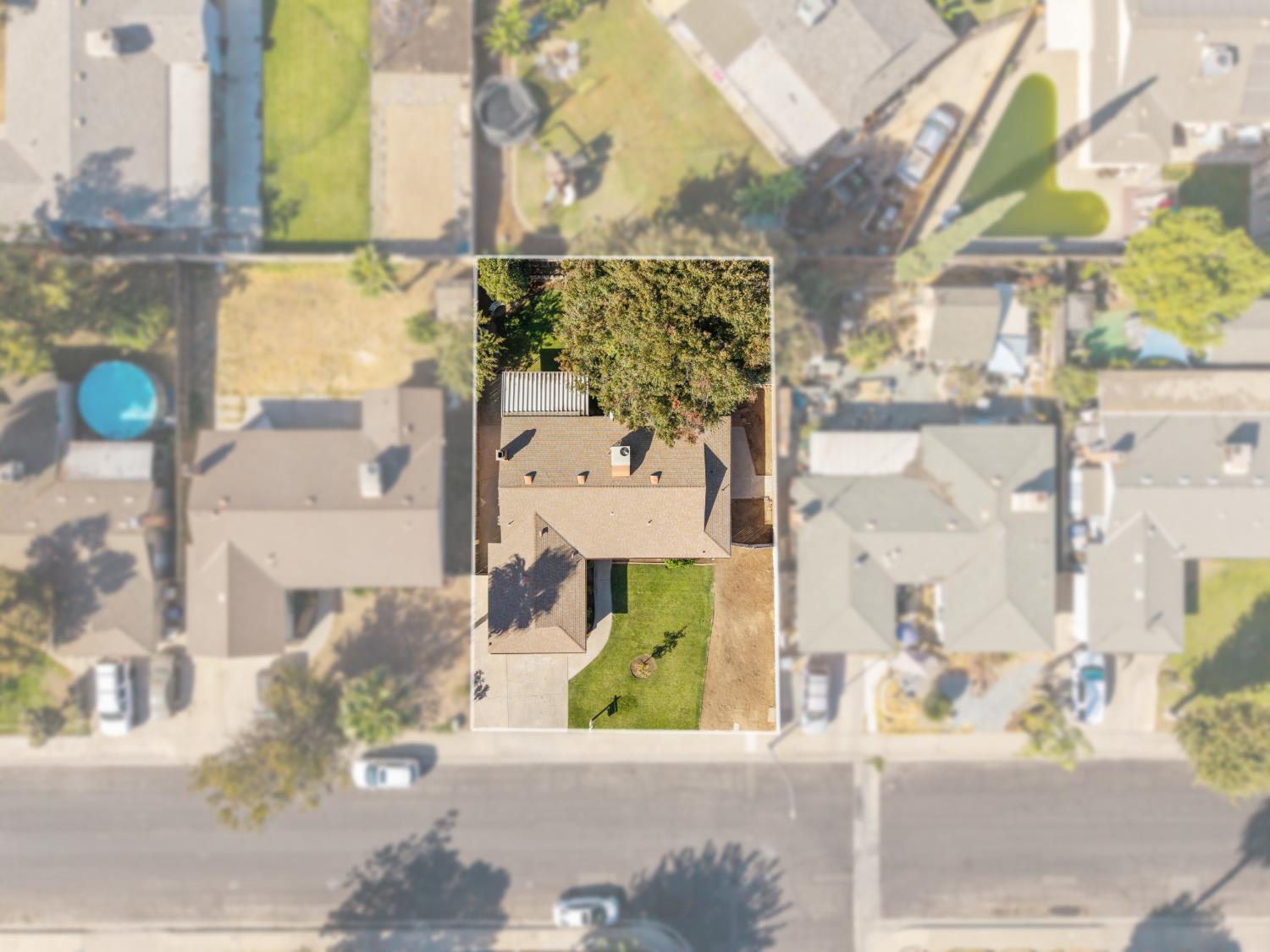 2974 Homsy Ave, Clovis, CA 93612