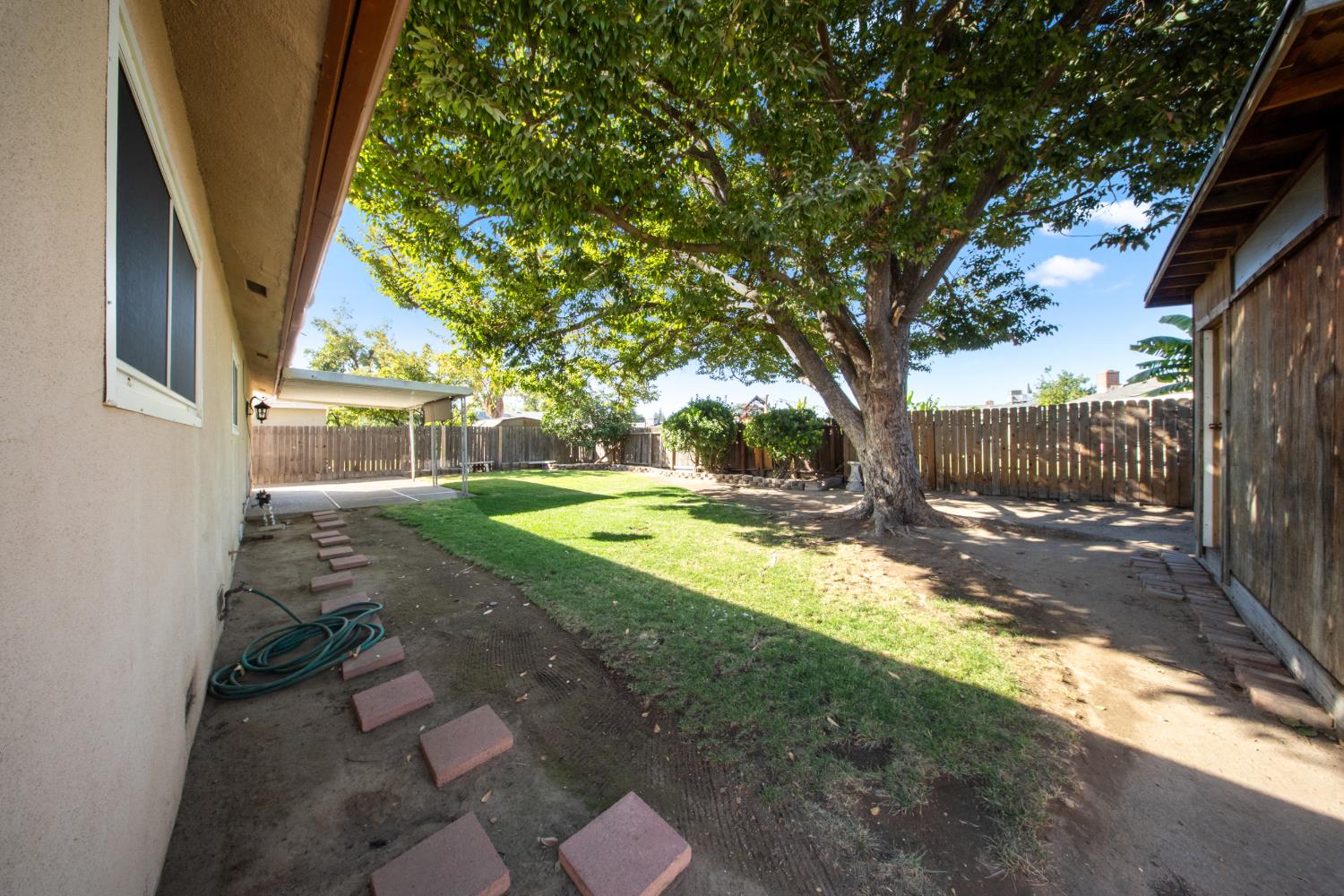 2974 Homsy Ave, Clovis, CA 93612