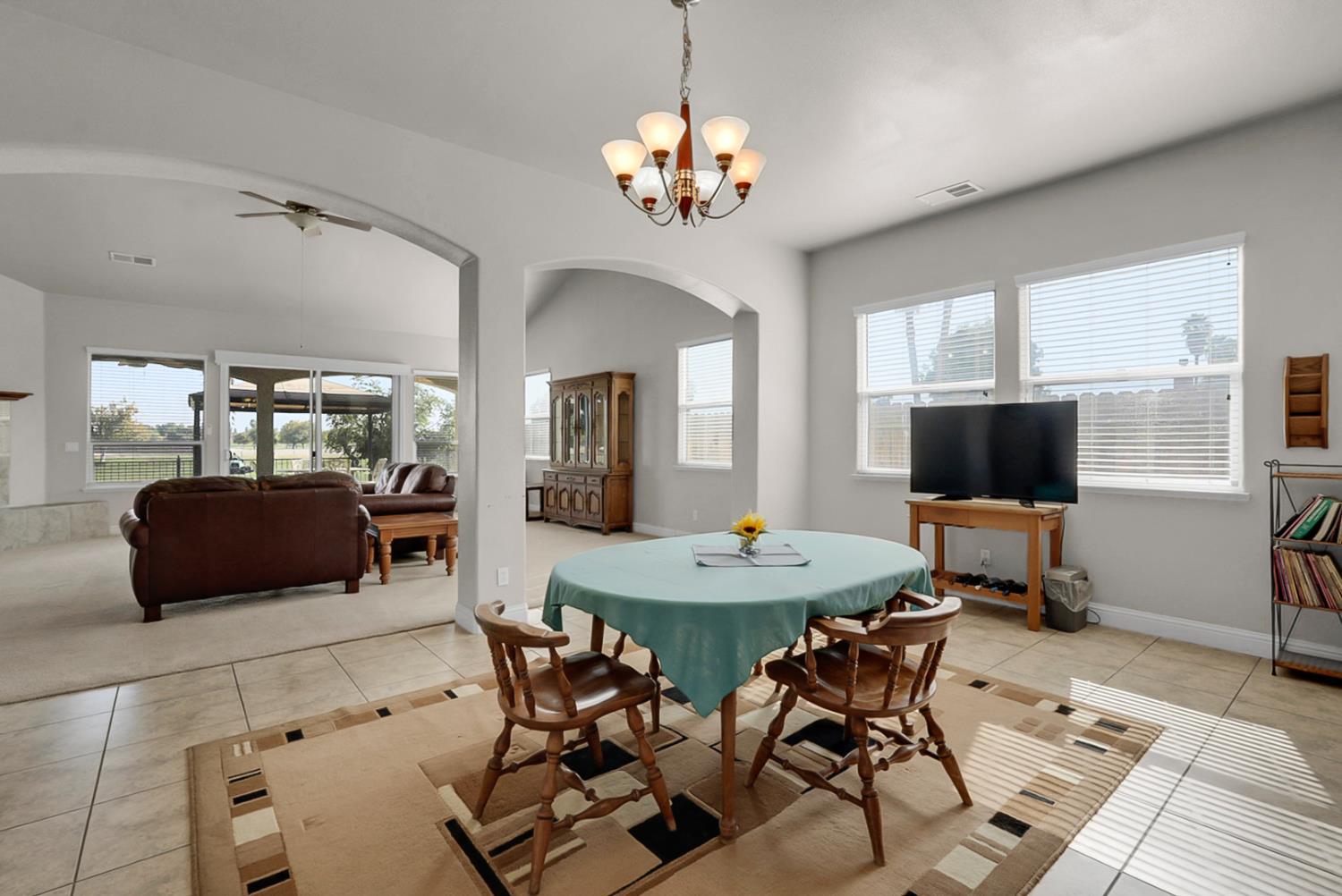 7170 Emerald St, Chowchilla, CA 93610