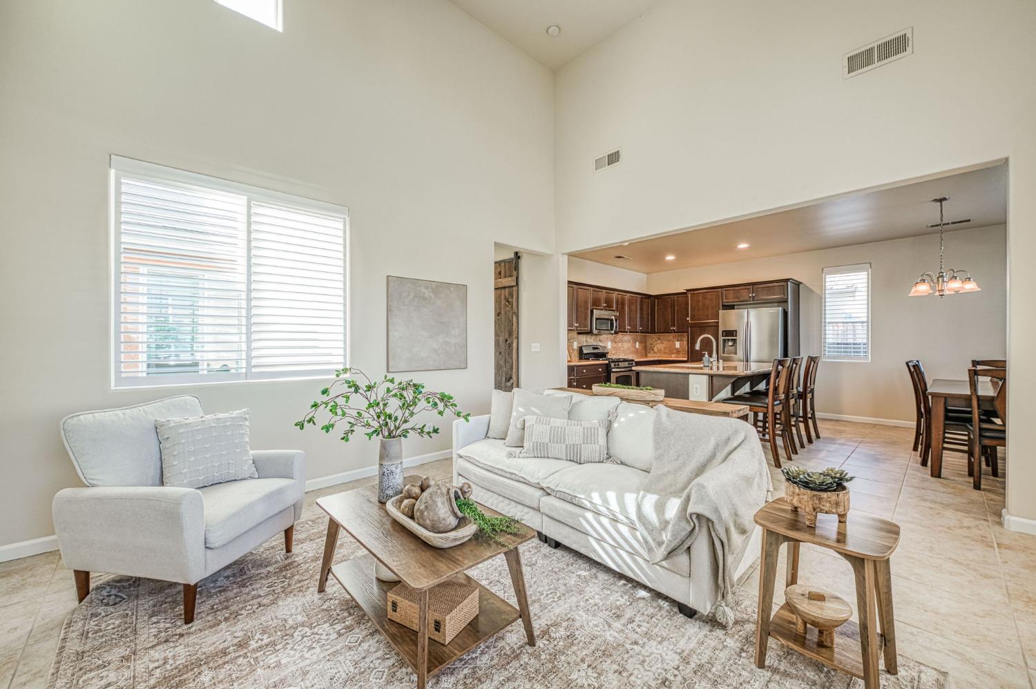 4122 Heritage Ave, Clovis, CA 93619