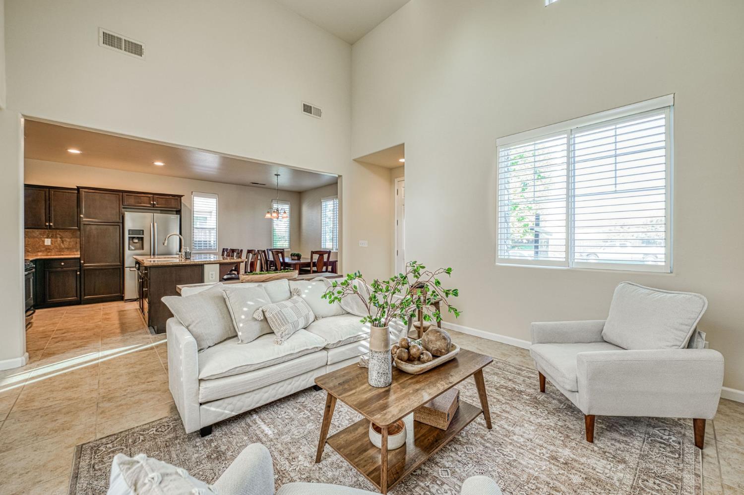 4122 Heritage Ave, Clovis, CA 93619