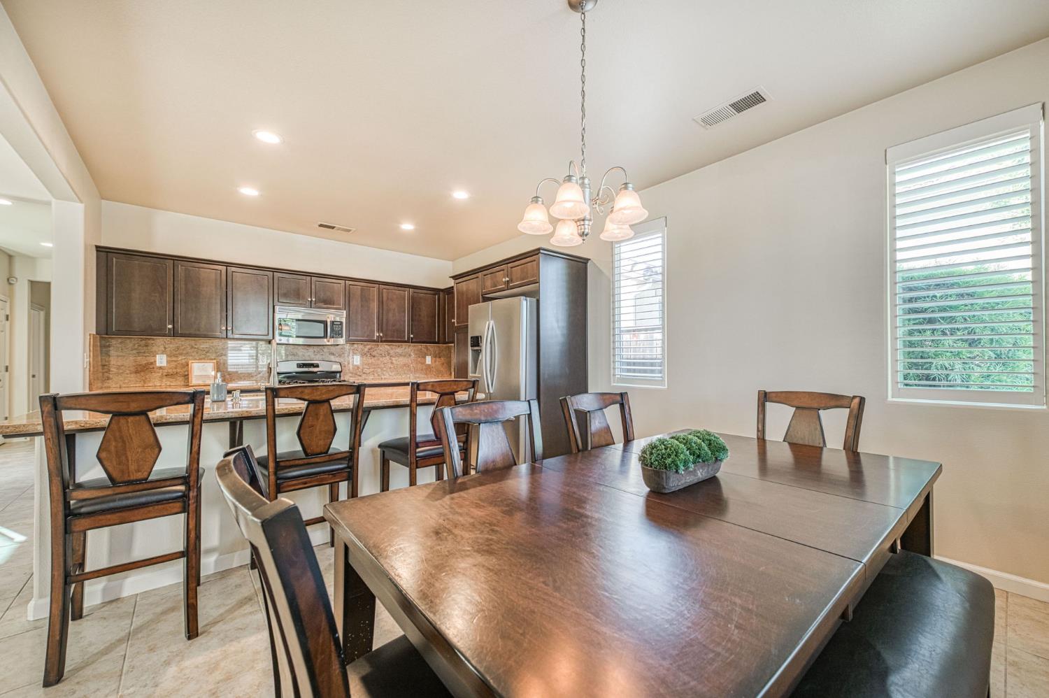 4122 Heritage Ave, Clovis, CA 93619