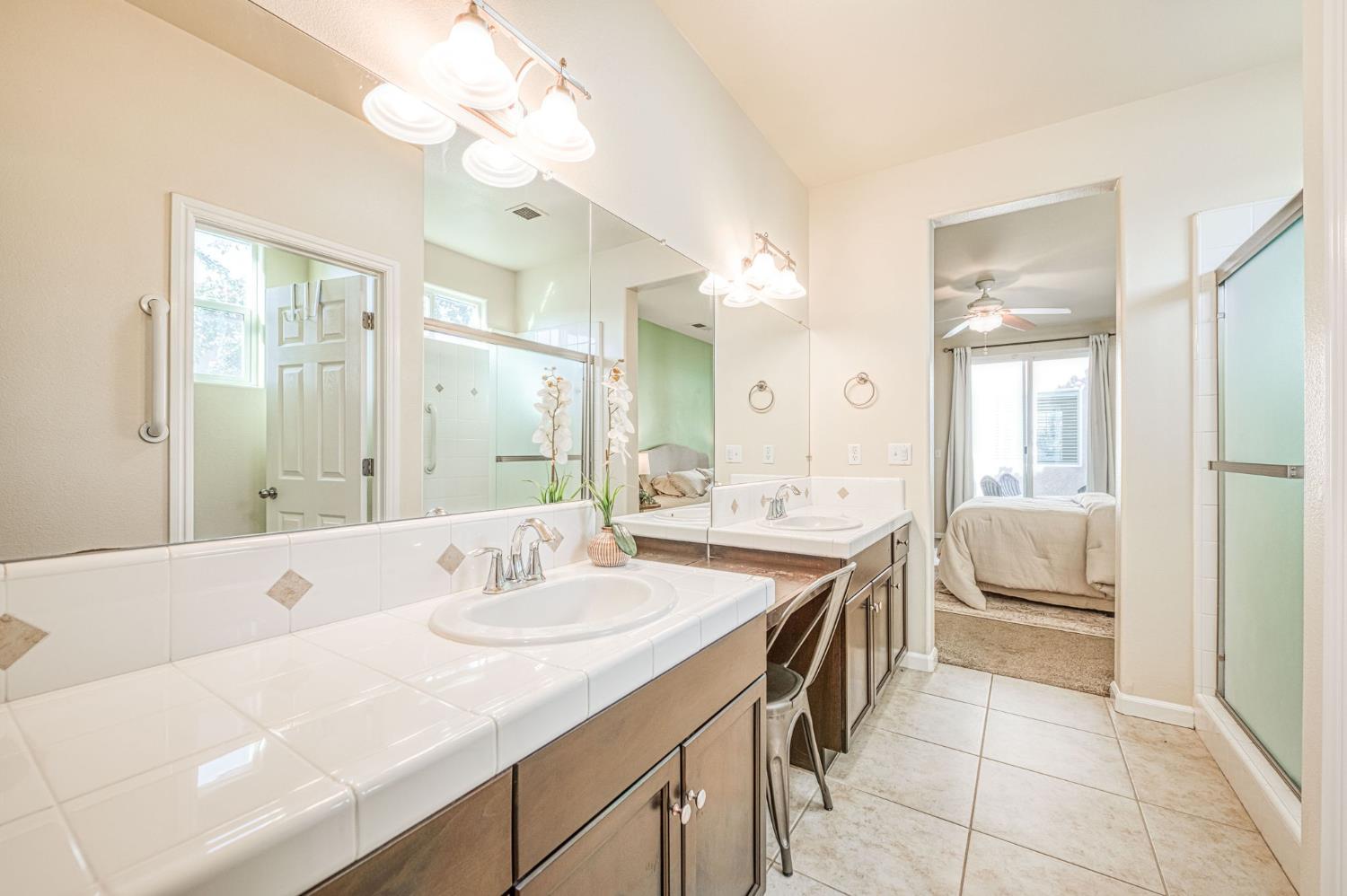 4122 Heritage Ave, Clovis, CA 93619