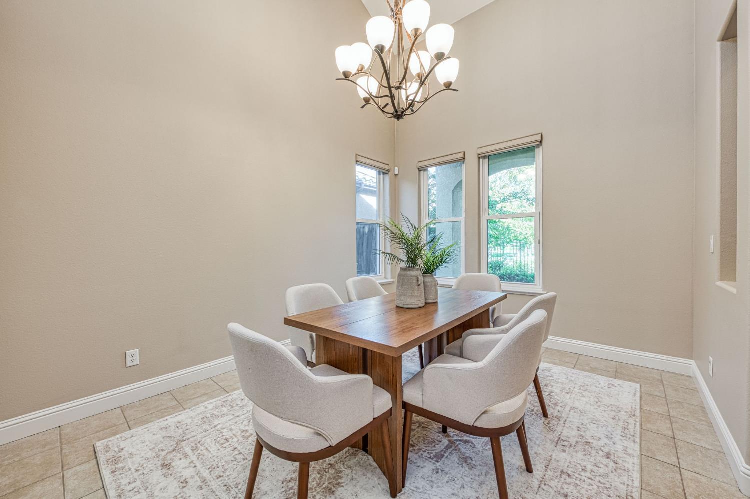 3544 Prescott Ave, Clovis, CA 93619