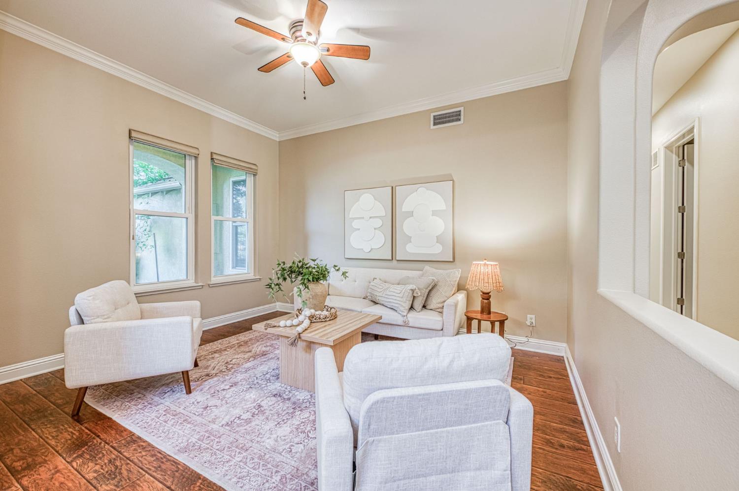 3544 Prescott Ave, Clovis, CA 93619