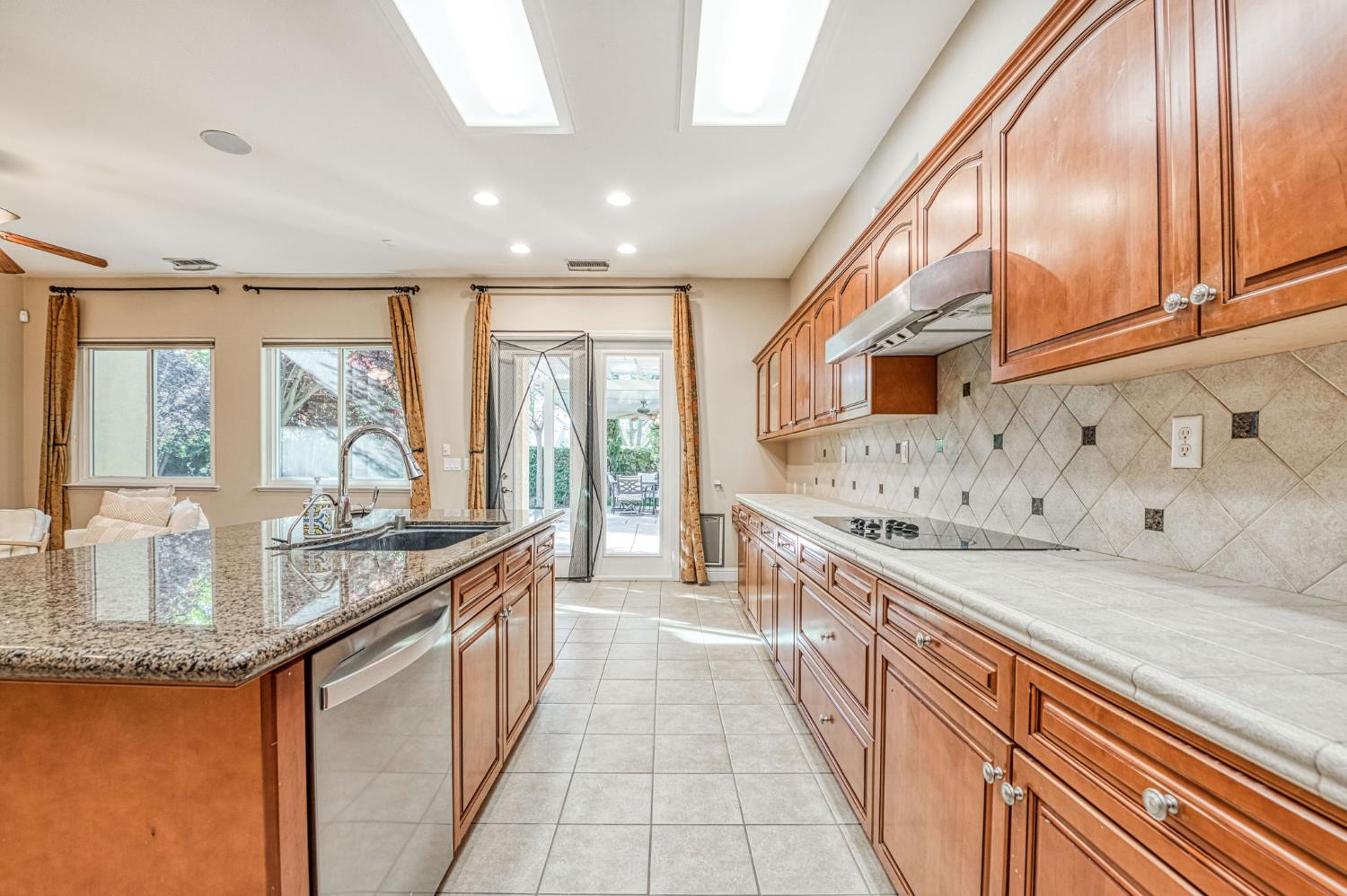 3544 Prescott Ave, Clovis, CA 93619