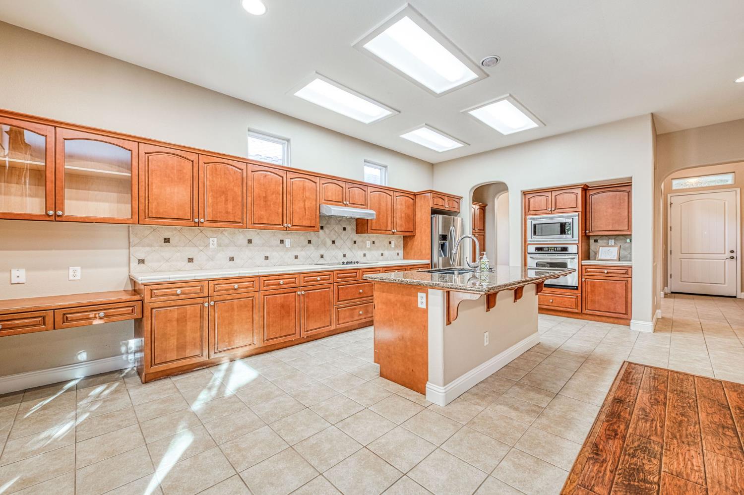 3544 Prescott Ave, Clovis, CA 93619