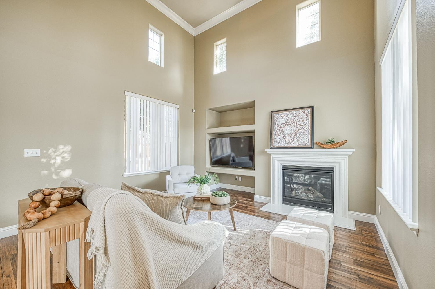 3859 Richmond Ave, Clovis, CA 93619