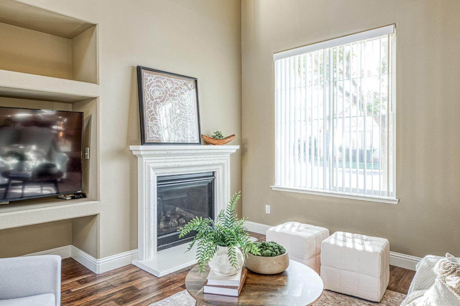 3859 Richmond Ave, Clovis, CA 93619