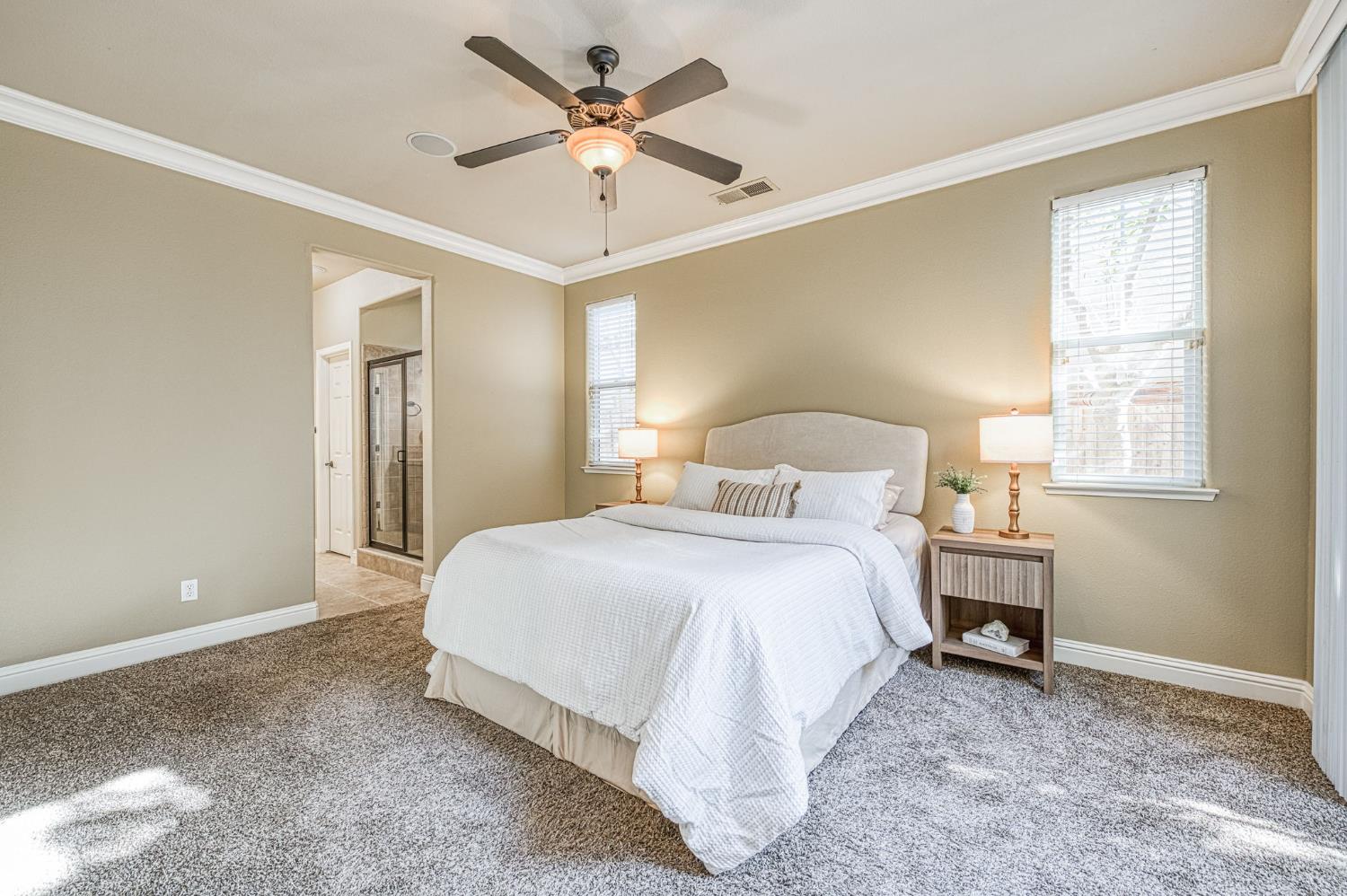 3859 Richmond Ave, Clovis, CA 93619