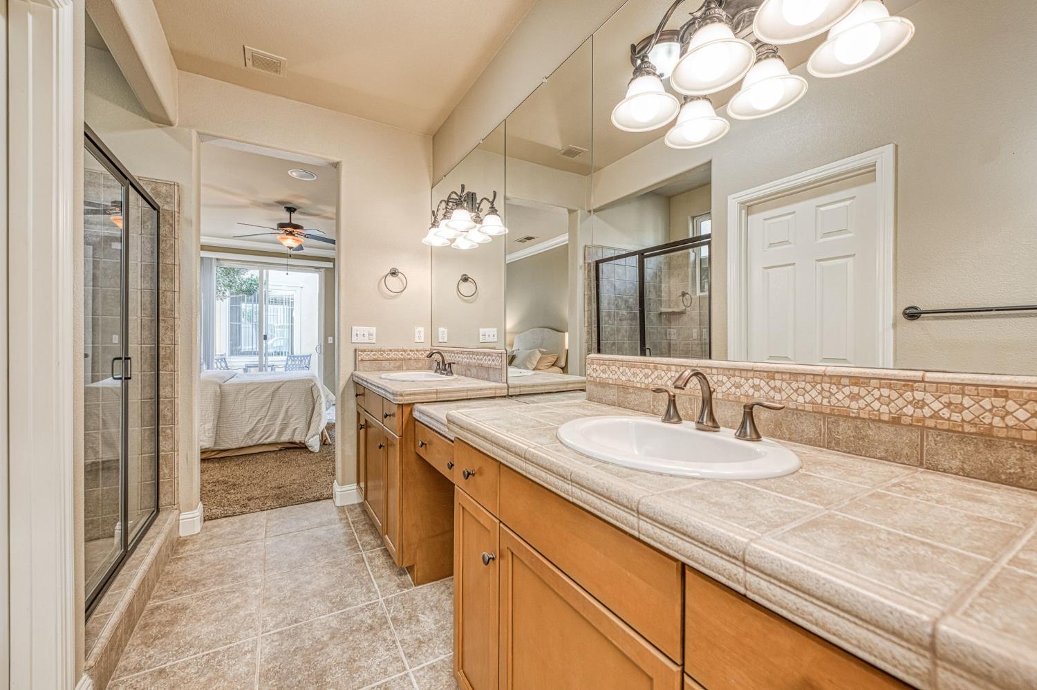 3859 Richmond Ave, Clovis, CA 93619