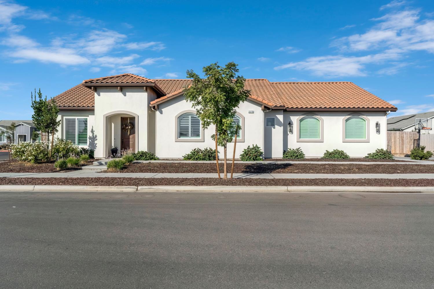 2279 Carnation St, Kingsburg, CA 93631