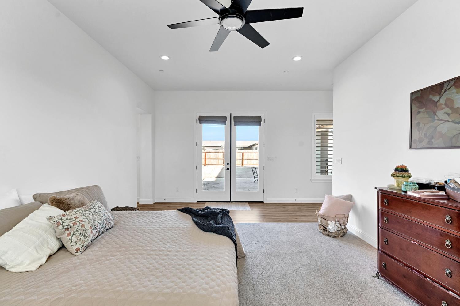 2279 Carnation St, Kingsburg, CA 93631