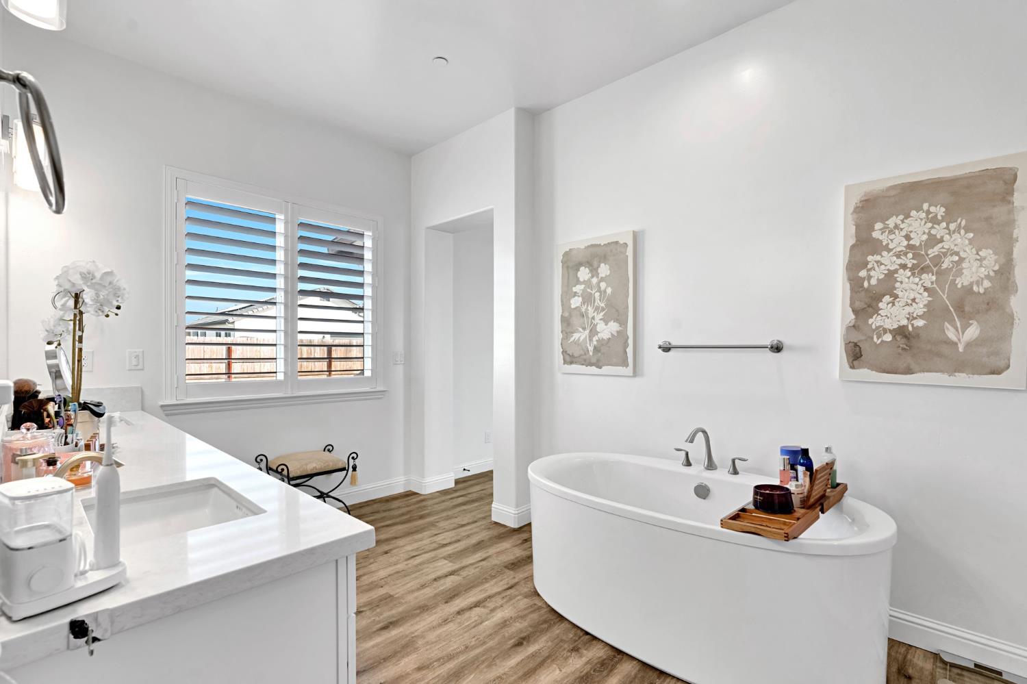 2279 Carnation St, Kingsburg, CA 93631