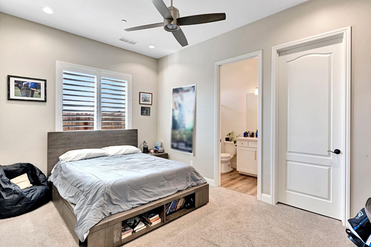 2279 Carnation St, Kingsburg, CA 93631