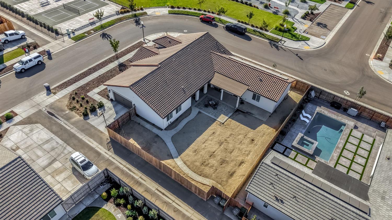 2279 Carnation St, Kingsburg, CA 93631