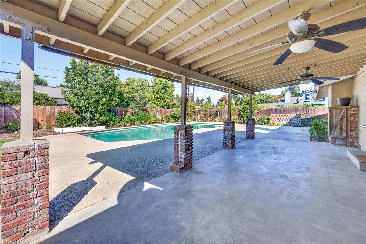 1634 W Morris Ave, Fresno, CA 93711