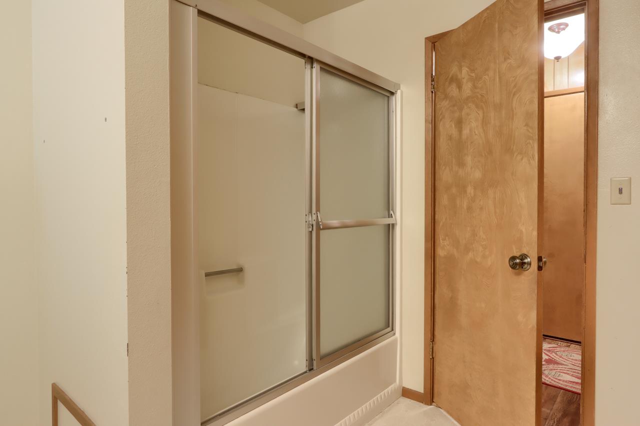 7296 Yosemite Park Way, Yosemite West, CA 95389