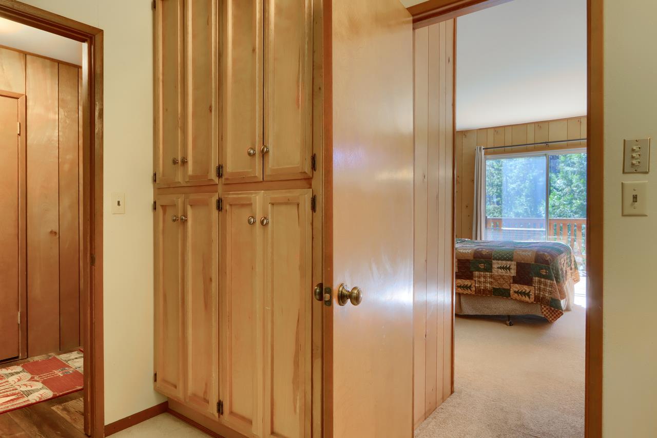 7296 Yosemite Park Way, Yosemite West, CA 95389