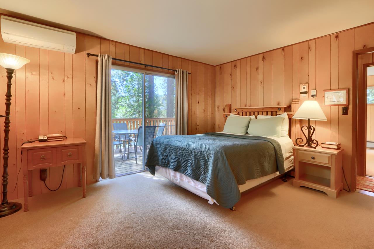 7296 Yosemite Park Way, Yosemite West, CA 95389