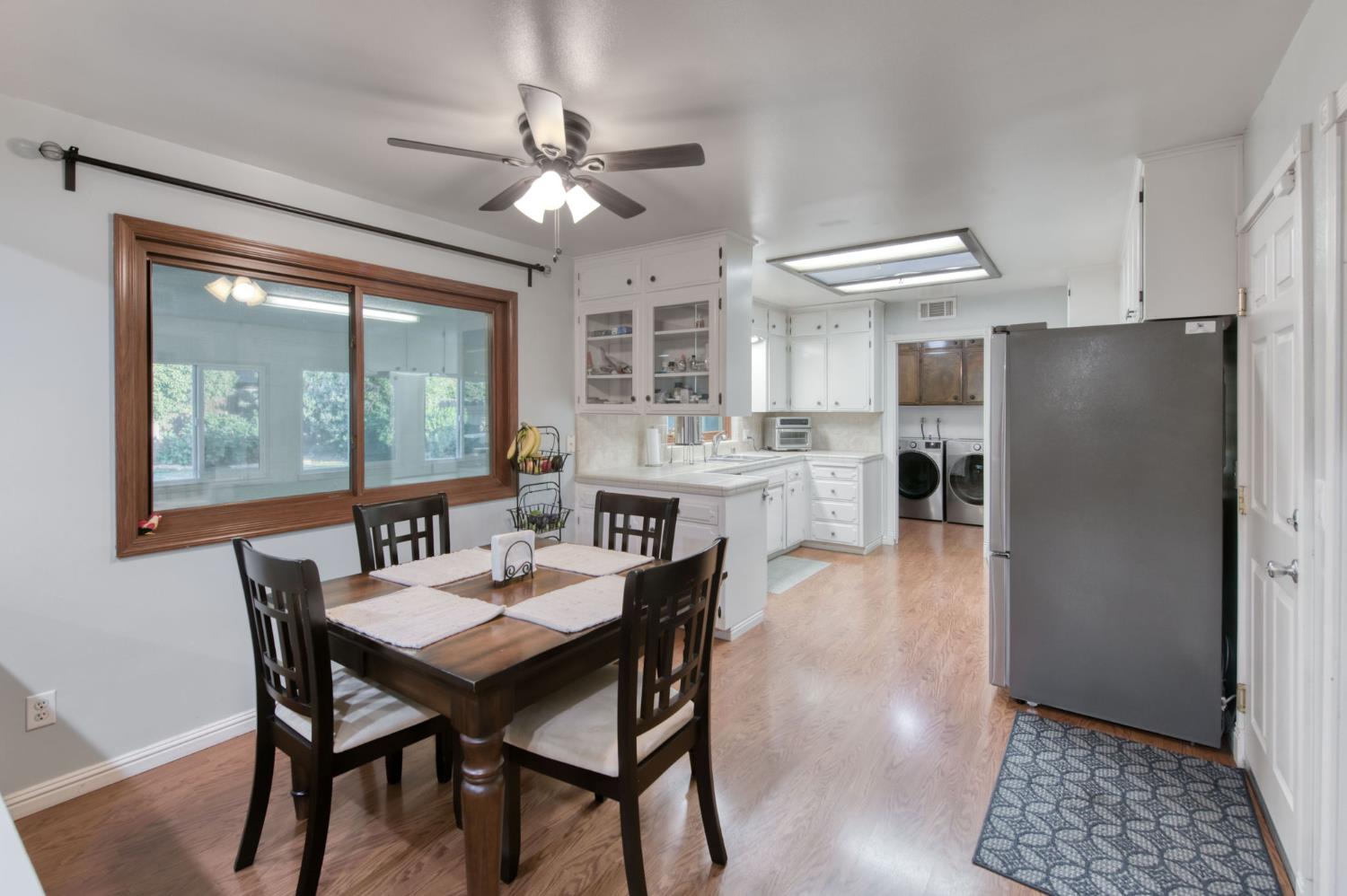 6736 N Thorne Ave, Fresno, CA 93711