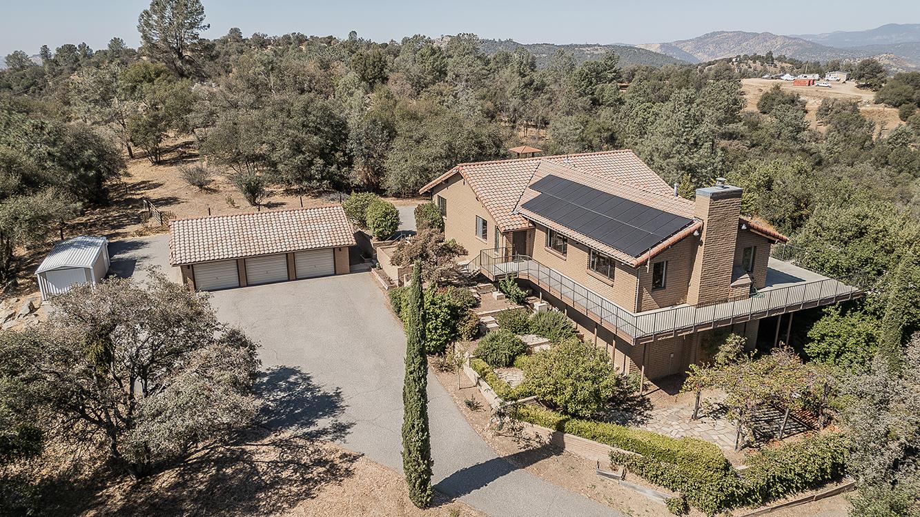 35085 Auberry (Comstock) Rd, Auberry, CA 93602