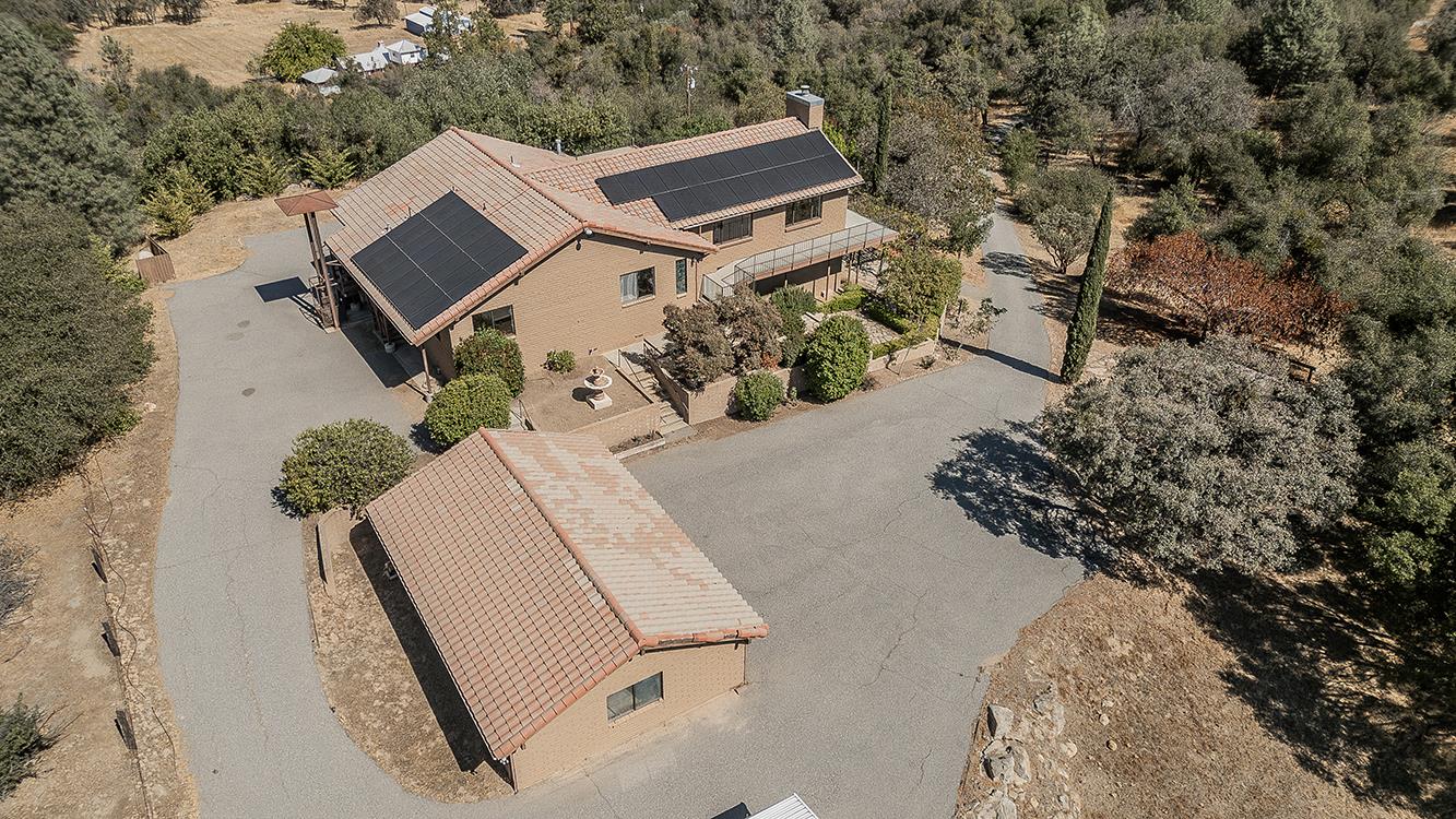 35085 Auberry (Comstock) Rd, Auberry, CA 93602