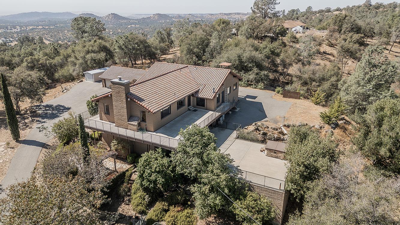 35085 Auberry (Comstock) Rd, Auberry, CA 93602