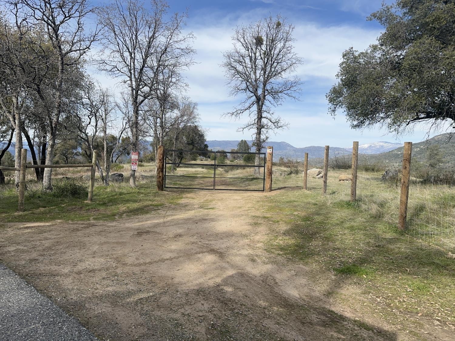 35085 Auberry (Comstock) Rd, Auberry, CA 93602