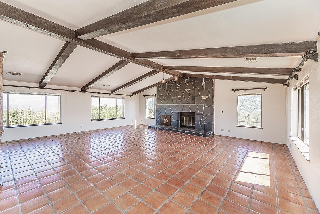 35085 Auberry (Comstock) Rd, Auberry, CA 93602