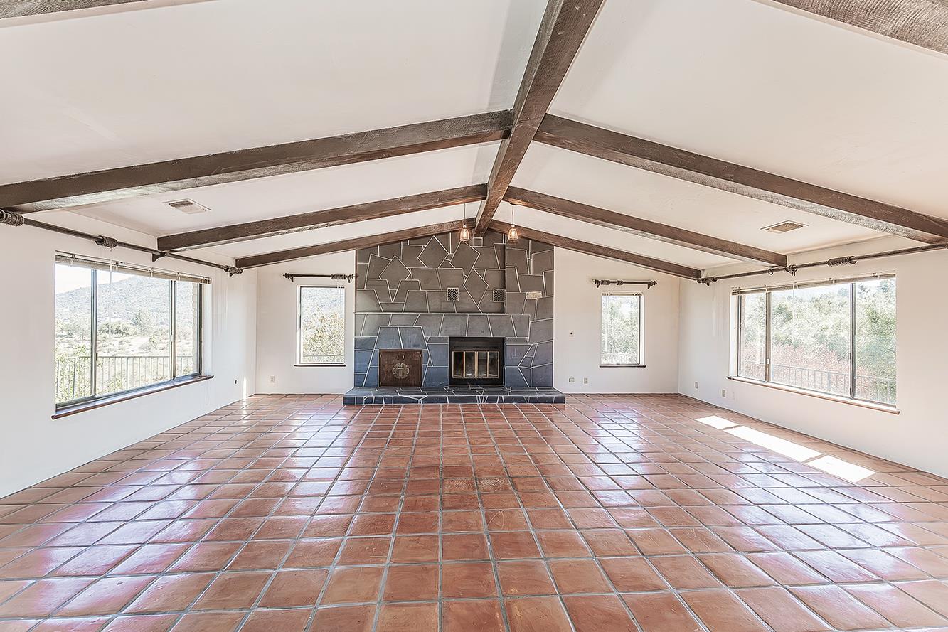 35085 Auberry (Comstock) Rd, Auberry, CA 93602