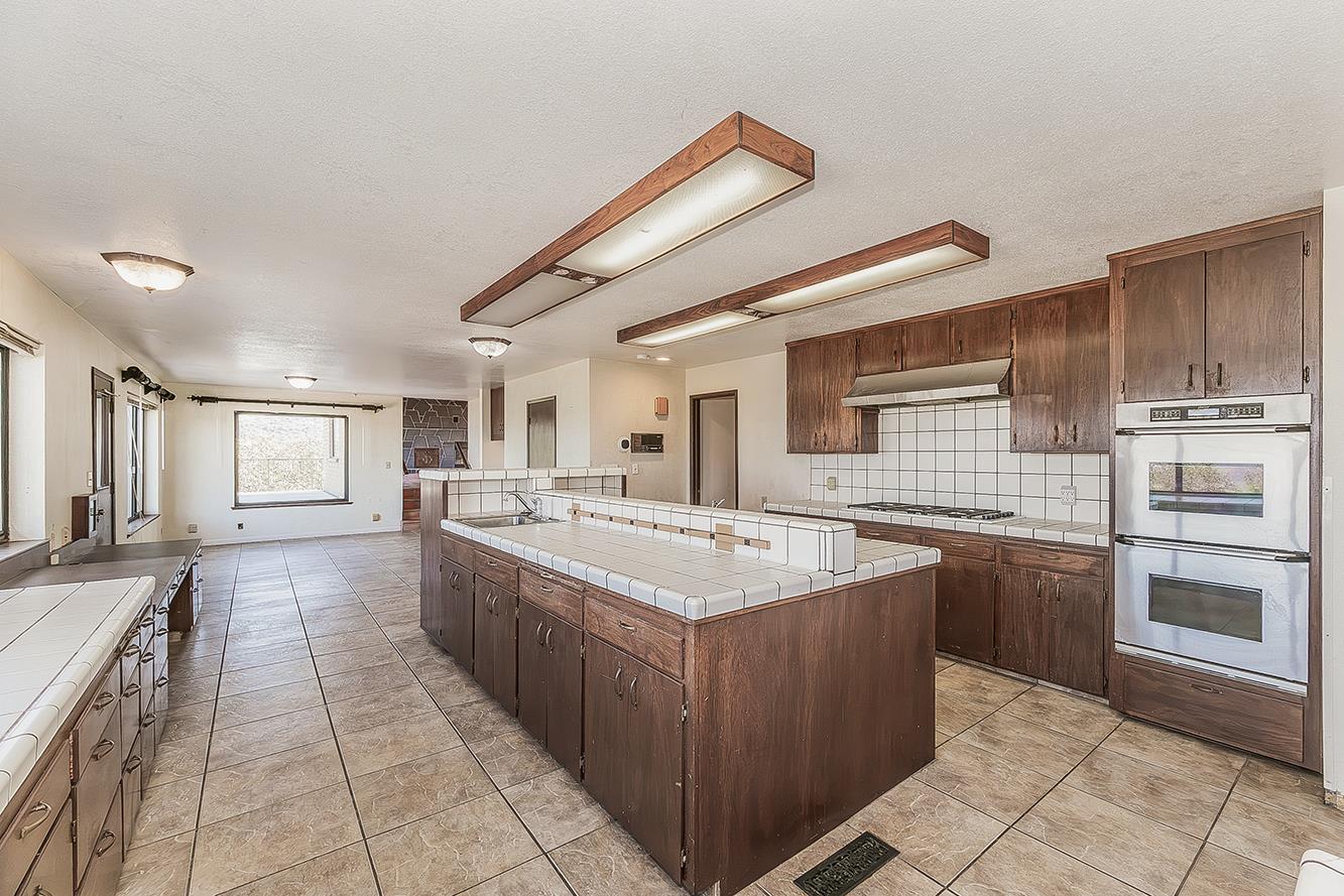 35085 Auberry (Comstock) Rd, Auberry, CA 93602