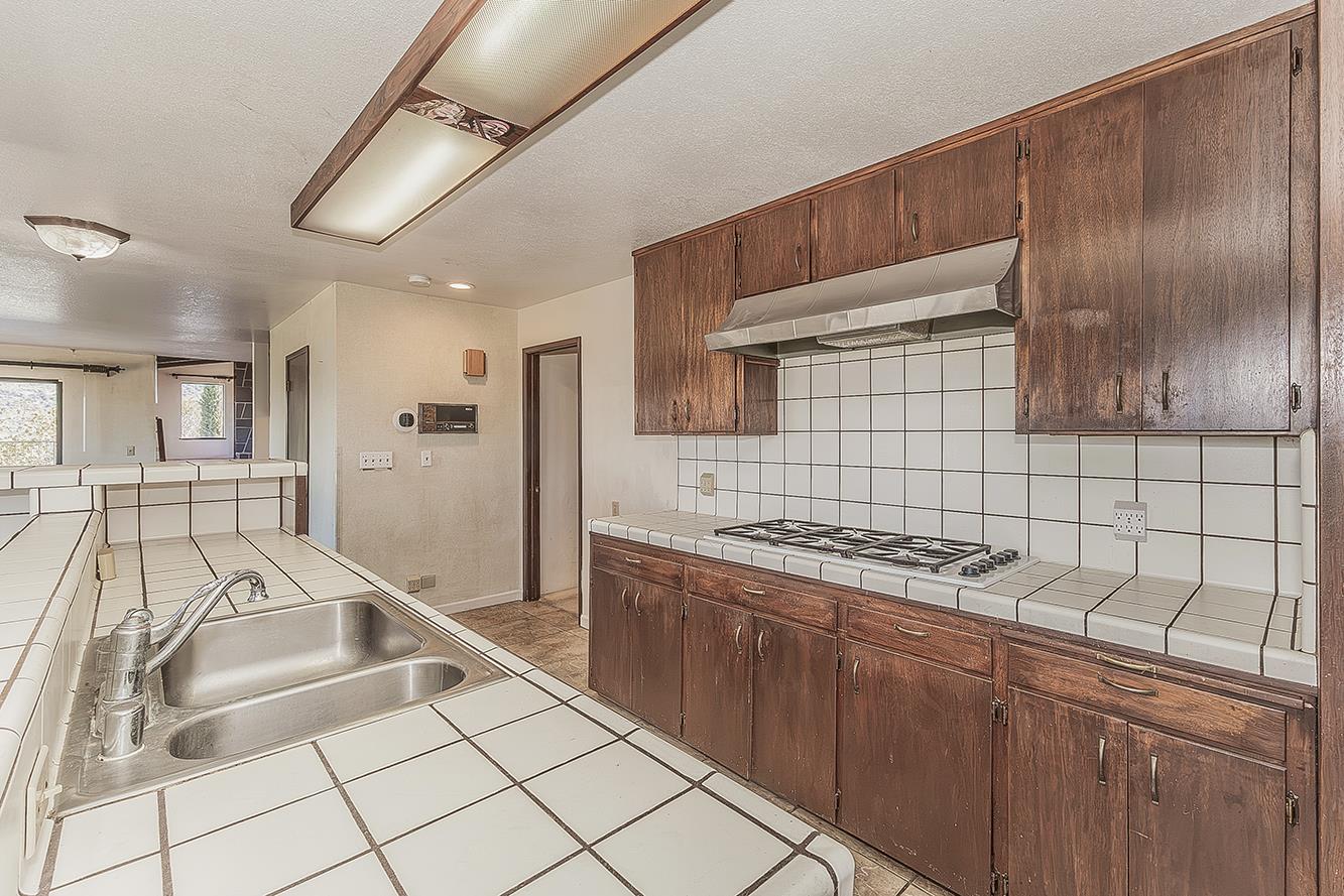 35085 Auberry (Comstock) Rd, Auberry, CA 93602
